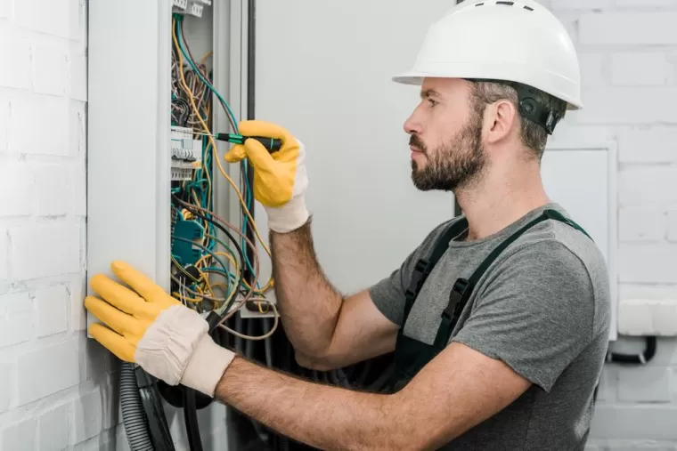 Remise aux normes électriques, Billom, TB Elec